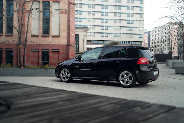 Volkswagen Golf V – wysoki komfort, znakomite właściwości jezdne i więcej wersji nadwoziowych